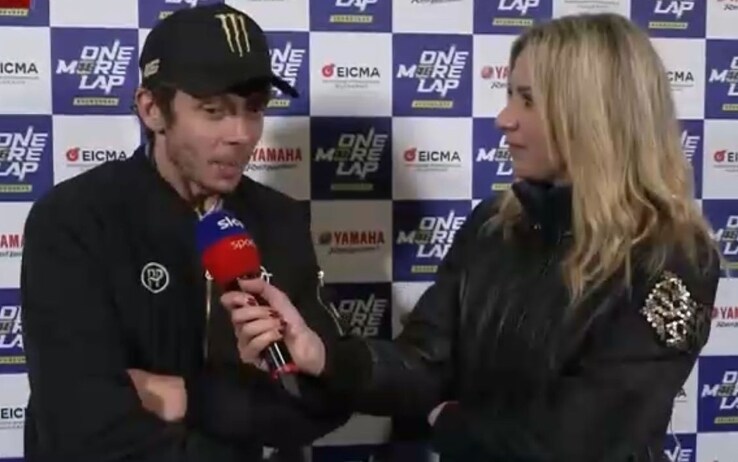 Sky Sport 24: Valentino Rossi a Eicma: "Pensare di non correre più mette tristezza e nostalgia". VIDEO