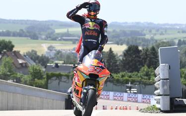 SACHSENRING, GERMANY - JUNE 19: Augusto Fernandez, Red Bull KTM Ajo at Sachsenring on Sunday June 19, 2022 in Hohenstein Ernstthal, Germany. (Photo by Gold and Goose / LAT Images)
