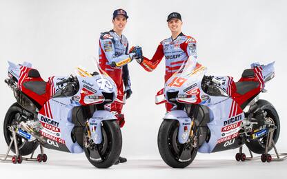 Azzurro perla e più rossa: la nuova livrea Gresini
