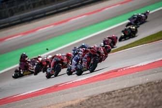 PORTIMAO, ALGARVE, PORTUGAL - MARCH 25: Francesco Bagnaia of Italy and Ducati Lenovo Team leads the race during the sprint of the MotoGP Grande PrÃ©mio TISSOT de Portugal at Autodromo do Algarve on March 25, 2023 in Lagoa, Algarve, Portugal. (Photo by Steve Wobser/Getty Images)