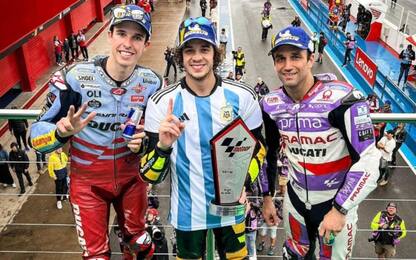 Bezzecchi vola sul bagnato: 1^ vittoria in MotoGP!