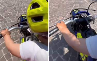 La figlia di Valentino Rossi in minimoto a 16 mesi