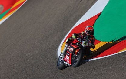 Superbike, Ducati show nelle Libere ad Aragon