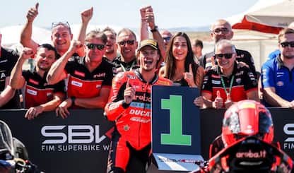 Supersport, Bulega fa 13 ad Aragon: titolo vicino