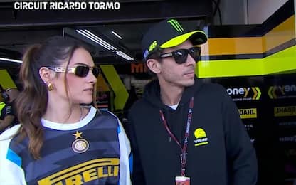 Rossi con Francesca "interista" al box di Valencia