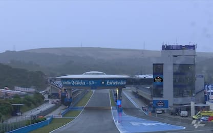 Pioggia a Jerez: FP2 alle 10.10, pole dalle 10.50
