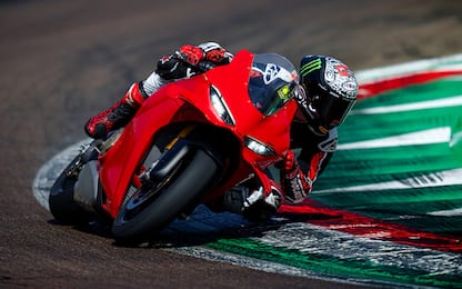 Sorpresa Ducati al WDW: ecco la Panigale V4 2025