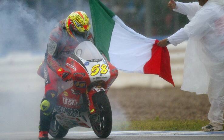 Marco Simoncelli: le FOTO più belle della sua carriera, a dieci anni ...