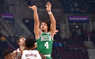 CLEVELAND, OH - OCTOBER 15: Carsen Edwards #4 of the Boston Celtics shoots the ball against the Cleveland Cavaliers during a pre-season game on October 15, 2019 at Quicken Loans Arena in Cleveland, Ohio. NOTE TO USER: User expressly acknowledges and agrees that, by downloading and/or using this Photograph, user is consenting to the terms and conditions of the Getty Images License Agreement. Mandatory Copyright Notice: Copyright 2019 NBAE (Photo by David Liam Kyle/NBAE via Getty Images)