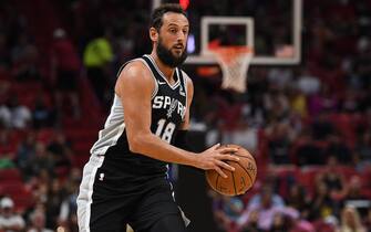 MIAMI, FLORIDA - OCTOBER 08: Marco Belinelli #18 of the San Antonio Spurs brings the ball up the court against the Miami Heat during the first half of the preseason game at American Airlines Arena on October 08, 2019 in Miami, Florida. NOTE TO USER: User expressly acknowledges and agrees that, by downloading and or using this photograph, User is consenting to the terms and conditions of the Getty Images License Agreement. (Photo by Mark Brown/Getty Images)
