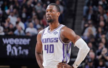 SACRAMENTO, CA - MARCH 23: Harrison Barnes #40 of the Sacramento Kings looks on during the game against the Phoenix Suns on March 23, 2019 at Golden 1 Center in Sacramento, California. NOTE TO USER: User expressly acknowledges and agrees that, by downloading and or using this photograph, User is consenting to the terms and conditions of the Getty Images Agreement. Mandatory Copyright Notice: Copyright 2019 NBAE (Photo by Rocky Widner/NBAE via Getty Images)