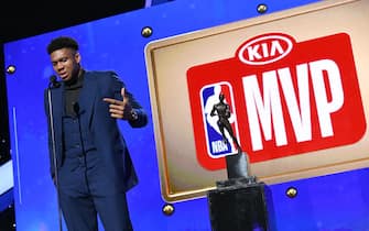 SANTA MONICA, CALIFORNIA - JUNE 24: Giannis Antetokounmpo accepts the Kia NBA Most Valuable Player award onstage during the 2019 NBA Awards presented by Kia on TNT at Barker Hangar on June 24, 2019 in Santa Monica, California. (Photo by Michael Kovac/Getty Images for Turner Sports)