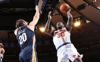 NEW YORK, NY - OCTOBER 18: Julius Randle #30 of the New York Knicks shoots the ball against the New Orleans Pelicans during a pre-season game on October 18, 2019 at Madison Square Garden in New York City, New York. NOTE TO USER: User expressly acknowledges and agrees that, by downloading and or using this photograph, User is consenting to the terms and conditions of the Getty Images License Agreement. Mandatory Copyright Notice: Copyright 2019 NBAE  (Photo by Nathaniel S. Butler/NBAE via Getty Images)