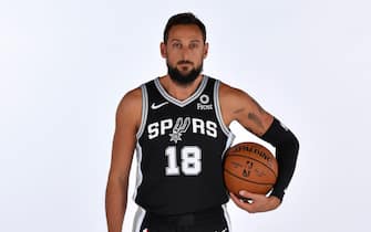 SAN ANTONIO, TX - SEPTEMBER 30: Marco Belinelli #18 of the San Antonio Spurs poses for a portrait during media day on September 30, 2019 at the Spurs Practice Facility in San Antonio, Texas. NOTE TO USER: User expressly acknowledges and agrees that, by downloading and/or using this photograph, user is consenting to the terms and conditions of the Getty Images License Agreement. Mandatory Copyright Notice: Copyright 2019 NBAE (Photo by Logan Riely/NBAE via Getty Images)