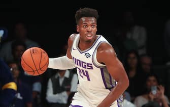 MUMBAI, INDIA - OCTOBER 4: Buddy Hield #24 of the Sacramento Kings handles the ball against the Indiana Pacers on October 4, 2019 at NSCI Dome in Mumbai, India. NOTE TO USER: User expressly acknowledges and agrees that, by downloading and or using this photograph, User is consenting to the terms and conditions of the Getty Images License Agreement. Mandatory Copyright Notice: Copyright 2019 NBAE (Photo by Joe Murphy/NBAE via Getty Images)