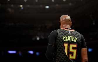 NEW YORK, NEW YORK - OCTOBER 16: Vince Carter #15 of the Atlanta Hawks looks on during the first quarter of the preseason game against the New York Knicks at Madison Square Garden on October 16, 2019 in New York City. NOTE TO USER: User expressly acknowledges and agrees that, by downloading and or using this Photograph, user is consenting to the terms and conditions of the Getty Images License Agreement. Mandatory Copyright Notice: Copyright 2019 NBAE (Photo by Sarah Stier/Getty Images)