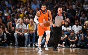 DENVER, CO - OCTOBER 25: Ricky Rubio #11 of the Phoenix Suns handles the ball against the Denver Nuggets on October 25, 2019 at the Pepsi Center in Denver, Colorado. NOTE TO USER: User expressly acknowledges and agrees that, by downloading and/or using this Photograph, user is consenting to the terms and conditions of the Getty Images License Agreement. Mandatory Copyright Notice: Copyright 2019 NBAE (Photo by Garrett Ellwood/NBAE via Getty Images)