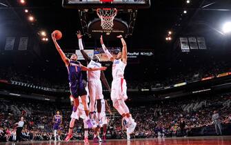 PHOENIX, AZ - OCTOBER 26: Devin Booker #1 of the Phoenix Suns shoots the ball against the LA Clippers on October 26, 2019 at Talking Stick Resort Arena in Phoenix, Arizona. NOTE TO USER: User expressly acknowledges and agrees that, by downloading and or using this photograph, user is consenting to the terms and conditions of the Getty Images License Agreement. Mandatory Copyright Notice: Copyright 2019 NBAE (Photo by Barry Gossage/NBAE via Getty Images)