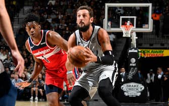 SAN ANTONIO, TX - OCTOBER 26: Marco Belinelli #18 of the San Antonio Spurs looks to shoot the ball against the Washington Wizards on October 26, 2019 at the AT&T Center in San Antonio, Texas. NOTE TO USER: User expressly acknowledges and agrees that, by downloading and or using this photograph, user is consenting to the terms and conditions of the Getty Images License Agreement. Mandatory Copyright Notice: Copyright 2019 NBAE (Photos by Logan Riely/NBAE via Getty Images)