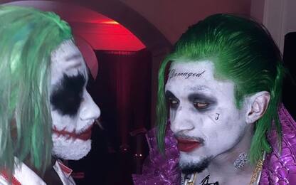 Wall e Beal vestiti da Joker per Halloween. FOTO