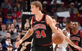 CLEVELAND, OH - OCTOBER 30: Lauri Markkanen #24 of the Chicago Bulls handles the ball against the Cleveland Cavaliers on October 30, 2019 at Quicken Loans Arena in Cleveland, Ohio. NOTE TO USER: User expressly acknowledges and agrees that, by downloading and/or using this Photograph, user is consenting to the terms and conditions of the Getty Images License Agreement. Mandatory Copyright Notice: Copyright 2019 NBAE (Photo by David Liam Kyle/NBAE via Getty Images)