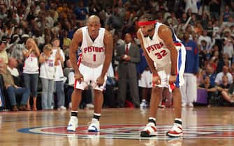 71150001 AUBURN HILLS, MI - MAY 31: Chauncey Billups #1 and Richard Hamilton #32 of the Detroit Pistons wait on defense for play to resume in game five of the Eastern Conference Finals against the Miami Heat during the 2006 NBA Playoffs at The Palace of Auburn Hills on May 31, 2006 in Auburn Hills, Michigan. The Pistons won 91-78. NOTE TO USER: User expressly acknowledges and agrees that, by downloading and/or using this photograph, User is consenting to the terms and conditions of the Getty Images License Agreement. Mandatory Copyright Notice: Copyright 2006 NBAE (Photo by D. Lippitt/Einstein/NBAE via Getty Images)