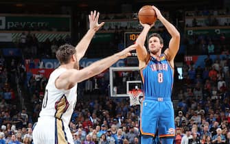OKLAHOMA CITY, OK- NOVEMBER 2: Danilo Gallinari #8 of the Oklahoma City Thunder shoots the ball against the New Orleans Pelicans on November 2, 2019 at Chesapeake Energy Arena in Oklahoma City, Oklahoma. NOTE TO USER: User expressly acknowledges and agrees that, by downloading and or using this photograph, User is consenting to the terms and conditions of the Getty Images License Agreement. Mandatory Copyright Notice: Copyright 2019 NBAE (Photo by Zach Beeker/NBAE via Getty Images)