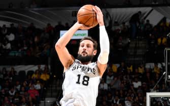SAN ANTONIO, TX - NOVEMBER 3: Marco Belinelli #18 of the San Antonio Spurs shoots the ball against the Los Angeles Lakers on November 3, 2019 at the AT&T Center in San Antonio, Texas. NOTE TO USER: User expressly acknowledges and agrees that, by downloading and or using this photograph, user is consenting to the terms and conditions of the Getty Images License Agreement. Mandatory Copyright Notice: Copyright 2019 NBAE (Photos by Logan Riely/NBAE via Getty Images)