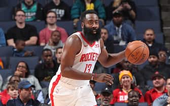 1180029666 MEMPHIS, TN - NOVEMBER 4: James Harden #13 of the Houston Rockets handles the ball against the Memphis Grizzlies on November 4, 2019 at FedExForum in Memphis, Tennessee. NOTE TO USER: User expressly acknowledges and agrees that, by downloading and or using this photograph, User is consenting to the terms and conditions of the Getty Images License Agreement. Mandatory Copyright Notice: Copyright 2019 NBAE (Photo by Joe Murphy/NBAE via Getty Images)