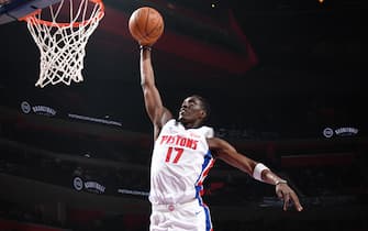 DETROIT, MI - NOVEMBER 6: Tony Snell #17 of the Detroit Pistons dunks the ball against the New York Knicks on November 6, 2019 at Little Caesars Arena in Detroit, Michigan. NOTE TO USER: User expressly acknowledges and agrees that, by downloading and/or using this photograph, User is consenting to the terms and conditions of the Getty Images License Agreement. Mandatory Copyright Notice: Copyright 2019 NBAE (Photo by Chris Schwegler/NBAE via Getty Images)