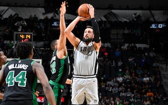 1181198259 SAN ANTONIO, TX - NOVEMBER 9: Marco Belinelli #18 of the San Antonio Spurs shoots the ball against the Boston Celtics on November 9, 2019 at the AT&T Center in San Antonio, Texas. NOTE TO USER: User expressly acknowledges and agrees that, by downloading and or using this photograph, user is consenting to the terms and conditions of the Getty Images License Agreement. Mandatory Copyright Notice: Copyright 2019 NBAE (Photos by Logan Riely/NBAE via Getty Images)