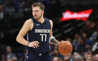 1186452765 DALLAS, TEXAS - NOVEMBER 08: Luka Doncic #77 of the Dallas Mavericks at American Airlines Center on November 08, 2019 in Dallas, Texas. NOTE TO USER: User expressly acknowledges and agrees that, by downloading and or using this photograph, User is consenting to the terms and conditions of the Getty Images License Agreement. (Photo by Ronald Martinez/Getty Images)