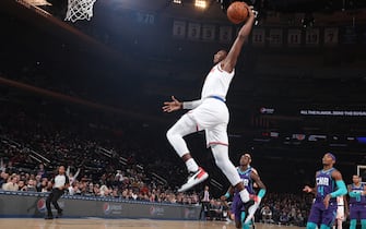 1182924137 NEW YORK, NY - NOVEMBER 16: RJ Barrett #9 of the New York Knicks shoots the ball against the Charlotte Hornets on November 16, 2019 at Madison Square Garden in New York City, New York. NOTE TO USER: User expressly acknowledges and agrees that, by downloading and or using this photograph, User is consenting to the terms and conditions of the Getty Images License Agreement. Mandatory Copyright Notice: Copyright 2019 NBAE (Photo by Nathaniel S. Butler/NBAE via Getty Images)