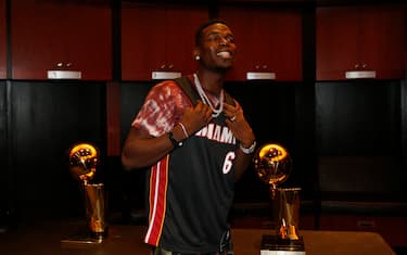 MIAMI, FL - NOVEMBER 16: Soccer player Paul Pogba smiles in the Miami Heat locker room after the game on November 16, 2019 at American Airlines Arena in Miami, Florida. NOTE TO USER: User expressly acknowledges and agrees that, by downloading and or using this Photograph, user is consenting to the terms and conditions of the Getty Images License Agreement. Mandatory Copyright Notice: Copyright 2019 NBAE (Photo by Issac Baldizon/NBAE via Getty Images)