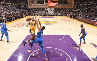 LOS ANGELES, CA - NOVEMBER 19: LeBron James #23 of the Los Angeles Lakers shoots the ball against the Oklahoma City Thunder on November 19, 2019 at STAPLES Center in Los Angeles, California. NOTE TO USER: User expressly acknowledges and agrees that, by downloading and/or using this Photograph, user is consenting to the terms and conditions of the Getty Images License Agreement. Mandatory Copyright Notice: Copyright 2019 NBAE (Photo by Andrew D. Bernstein/NBAE via Getty Images)