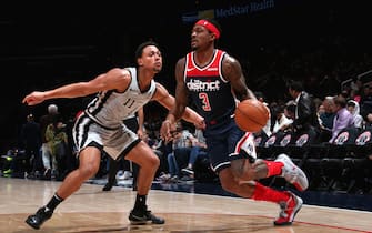 1183665869 WASHINGTON, DC - NOVEMBER 20: Bradley Beal #3 of the Washington Wizards handles the ball against Bryn Forbes #11 of the San Antonio Spurs on November 20, 2019 at Capital One Arena in Washington, DC. NOTE TO USER: User expressly acknowledges and agrees that, by downloading and or using this photograph, User is consenting to the terms and conditions of the Getty Images License Agreement. (Photo by Ned Dishman/NBAE via Getty Images)
