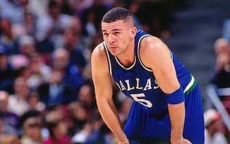 SACRAMENTO, CA - JANUARY 24:  Jason Kidd #5 of the Dallas Mavericks stands on the court during the game against the Sacramento Kings on January 24, 1995 at Arco Arena in Sacramento, California. NOTE TO USER: User expressly acknowledges that, by downloading and or using this photograph, User is consenting to the terms and conditions of the Getty Images License agreement. Mandatory Copyright Notice: Copyright 1995 NBAE (Photo by Rocky Widner/NBAE via Getty Images)