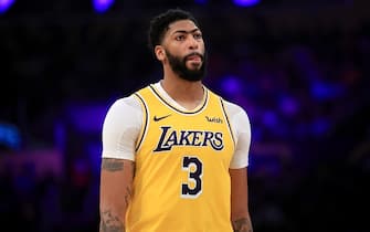 LOS ANGELES, CALIFORNIA - NOVEMBER 19:  Anthony Davis #3 of the Los Angeles Lakers looks on during the first half of a game against the Oklahoma City Thunder at Staples Center on November 19, 2019 in Los Angeles, California.  NOTE TO USER: User expressly acknowledges and agrees that, by downloading and/or using this photograph, user is consenting to the terms and conditions of the Getty Images License Agreement (Photo by Sean M. Haffey/Getty Images)