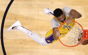NEW ORLEANS, LOUISIANA - NOVEMBER 27: Anthony Davis #3 of the Los Angeles Lakers dunks the ball against the New Orleans Pelicans at Smoothie King Center on November 27, 2019 in New Orleans, Louisiana.  NOTE TO USER: User expressly acknowledges and agrees that, by downloading and/or using this photograph, user is consenting to the terms and conditions of the Getty Images License Agreement (Photo by Chris Graythen/Getty Images)
