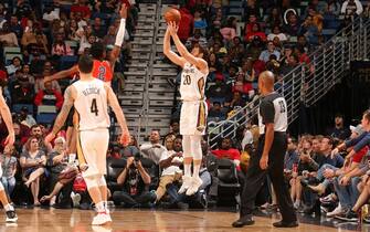 NEW ORLEANS, LA - DECEMBER 1: Nicolo Melli #20 of the New Orleans Pelicans shoots the ball against the Oklahoma City Thunder on December 1, 2019 at the Smoothie King Center in New Orleans, Louisiana. NOTE TO USER: User expressly acknowledges and agrees that, by downloading and or using this Photograph, user is consenting to the terms and conditions of the Getty Images License Agreement. Mandatory Copyright Notice: Copyright 2019 NBAE (Photo by Layne Murdoch Jr./NBAE via Getty Images)