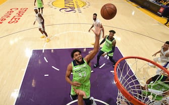 LOS ANGELES, CA - DECEMBER 8: Karl-Anthony Towns #32 of the Minnesota Timberwolves shoots the ball against the Los Angeles Lakers on December 8, 2019 at STAPLES Center in Los Angeles, California. NOTE TO USER: User expressly acknowledges and agrees that, by downloading and/or using this Photograph, user is consenting to the terms and conditions of the Getty Images License Agreement. Mandatory Copyright Notice: Copyright 2019 NBAE (Photo by Adam Pantozzi/NBAE via Getty Images)
