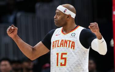 ATLANTA, GA - NOVEMBER 23: Vince Carter #15 of the Atlanta Hawks reacts during the third quarter of a game against the Toronto Raptors at State Farm Arena on November 23, 2019 in Atlanta, Georgia. NOTE TO USER: User expressly acknowledges and agrees that, by downloading and or using this photograph, User is consenting to the terms and conditions of the Getty Images License Agreement. (Photo by Carmen Mandato/Getty Images)