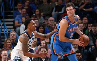 OKLAHOMA CITY, OK- DECEMBER 6: Danilo Gallinari #8 of the Oklahoma City Thunder looks to pass the ball against the Minnesota Timberwolves on December 6, 2019 at Chesapeake Energy Arena in Oklahoma City, Oklahoma. NOTE TO USER: User expressly acknowledges and agrees that, by downloading and or using this photograph, User is consenting to the terms and conditions of the Getty Images License Agreement. Mandatory Copyright Notice: Copyright 2019 NBAE (Photo by Zach Beeker/NBAE via Getty Images)