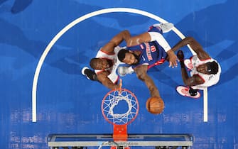 1189590014 DETROIT, MI - DECEMBER 18: Andre Drummond #0 of the Detroit Pistons shoots the ball against the Toronto Raptors on December 18, 2019 at Little Caesars Arena in Detroit, Michigan. NOTE TO USER: User expressly acknowledges and agrees that, by downloading and/or using this photograph, User is consenting to the terms and conditions of the Getty Images License Agreement. Mandatory Copyright Notice: Copyright 2019 NBAE (Photo by Brian Sevald/NBAE via Getty Images)