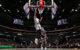 MEMPHIS, TN - DECEMBER 23: DeMar DeRozan #10 of the San Antonio Spurs shoots the ball against the Memphis Grizzlies on December 23, 2019 at FedExForum in Memphis, Tennessee. NOTE TO USER: User expressly acknowledges and agrees that, by downloading and or using this photograph, User is consenting to the terms and conditions of the Getty Images License Agreement. Mandatory Copyright Notice: Copyright 2019 NBAE (Photo by Joe Murphy/NBAE via Getty Images)
