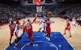 DETROIT, MI - DECEMBER 26: Bradley Beal #3 of the Washington Wizards shoots the ball against the Detroit Pistons on December 26, 2019 at Little Caesars Arena in Detroit, Michigan. NOTE TO USER: User expressly acknowledges and agrees that, by downloading and/or using this photograph, User is consenting to the terms and conditions of the Getty Images License Agreement. Mandatory Copyright Notice: Copyright 2019 NBAE (Photo by Brian Sevald/NBAE via Getty Images)