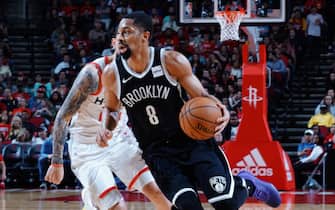 HOUSTON, TX - DECEMBER 28:  Spencer Dinwiddie #8 of the Brooklyn Nets handles the ball against the Houston Rockets on December 28, 2019 at the Toyota Center in Houston, Texas. NOTE TO USER: User expressly acknowledges and agrees that, by downloading and or using this photograph, User is consenting to the terms and conditions of the Getty Images License Agreement. Mandatory Copyright Notice: Copyright 2019 NBAE (Photo by Cato Cataldo/NBAE via Getty Images)