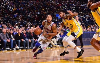 SAN FRANCISCO, CA - JANUARY 4: Derrick Rose #25 of the Detroit Pistons handles the ball during the game against the Golden State Warriors on January 4, 2020 at Chase Center in San Francisco, California. NOTE TO USER: User expressly acknowledges and agrees that, by downloading and or using this photograph, user is consenting to the terms and conditions of Getty Images License Agreement. Mandatory Copyright Notice: Copyright 2020 NBAE (Photo by Noah Graham/NBAE via Getty Images)