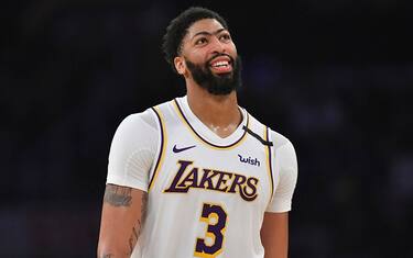 LOS ANGELES, CA - JANUARY 05: Anthony Davis #3 of the Los Angeles Lakers while playing the Detroit Pistons at Staples Center on January 5, 2020 in Los Angeles, California. Lakers won 106-99. NOTE TO USER: User expressly acknowledges and agrees that, by downloading and/or using this photograph, user is consenting to the terms and conditions of the Getty Images License Agreement. (Photo by John McCoy/Getty Images)