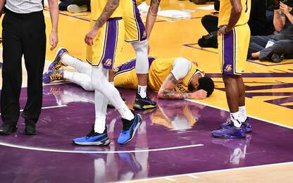Paura Lakers: infortunio per Anthony Davis. VIDEO